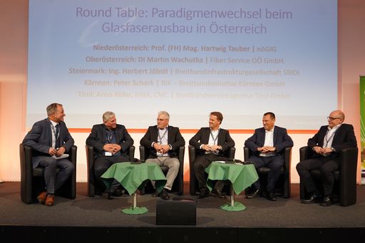 Vorschau Bild von Paradigmenwechsel beim Glasfaserausbau in
Österreich: Offene Infrastruktur bereits in fünf Bundesländern
(Round Table beim Fiberday 2019)