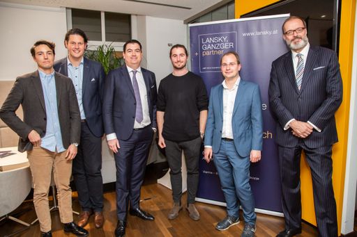https://www.apa-fotoservice.at/galerie/21551 Im Bild v.l.n.r.:
Fabio Tomaschett, Head of Token Offerings Bank Frick; Dr. Ulli
Spankowski, Chief Digital Officer Börse Stuttgart; Mag. Ronald
Frankl, Managing Partner, Head of Blockchain and Cryptocurrencies,
LGP; Daniel Lenikus CEO Blockexpo GmbH; DI MMag. Paul Pöltner,
Co-Founder CONDA; Priv. Doz. MMag. Dr. Philip Goeth, LLM Barrister
(England & Wales) Of Counsel, LGP