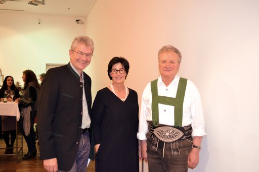  Feierliche Eröffnung der Krippenausstellung in der
Galerie im FeuerWerk bei Binderholz
