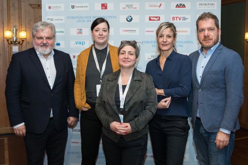 https://www.apa-fotoservice.at/galerie/19216/ Im
Bild v.l.n.r: Bruckenberger Johannes, Karolin Schwarz, Daniela
Kraus, Nana Siebert, Marton Gergerly