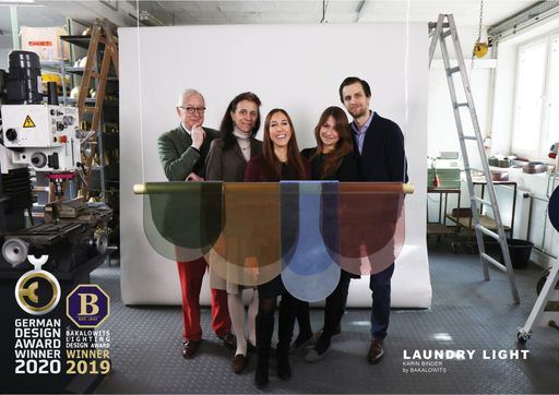 Vorschau Bild von Designer und Familie