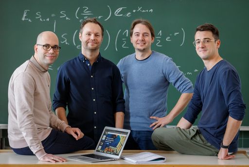  Beide Gründer-Duos devjobs.at und danube.ai
gemeinsam.