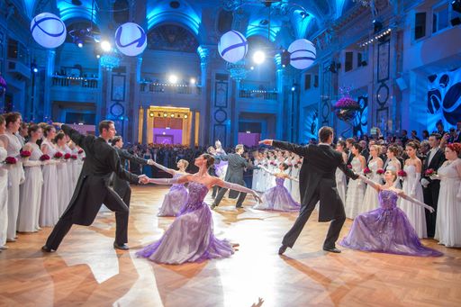 Feierliche Eröffnung im Festsaal