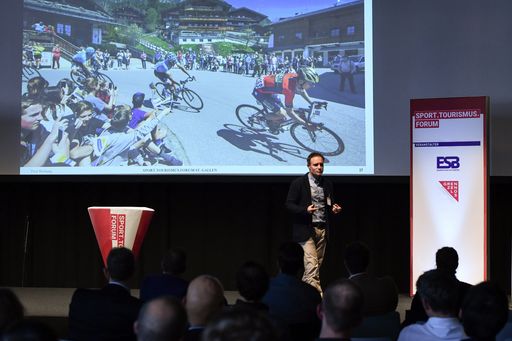  Neue Ideen werden vorgestellt, die dem Tourismus
auch in sportlicher Hinsicht zu neuem Aufschwung verhelfen.