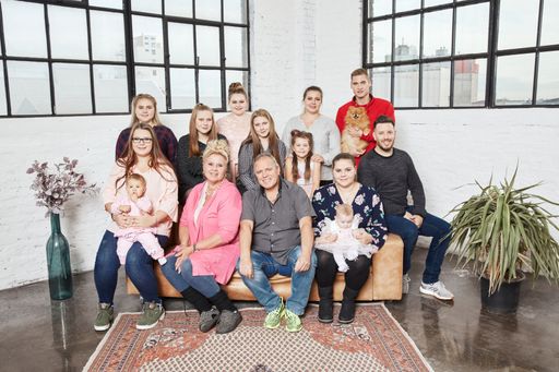 Vorschau Bild von Familie Wollny. Weiterer Text über ots und
www.presseportal.de/nr/6605 / Die Verwendung dieses Bildes ist für
redaktionelle Zwecke honorarfrei. Veröffentlichung bitte unter
Quellenangabe: "obs/RTLZWEI/© RTLZWEI /Per Florian Appelgren"