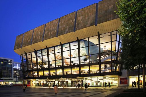 Gewandhaus zu Leipzig: Vom 13. bis 24. Mai 2021 lädt das
Gewandhausorchester zum Mahler-Festival nach Leipzig ein.
Mahler-Festival 2021 in Leipzig - 10 Weltklasseorchester in 12 Tagen
am authentischen Ort. Weiterer Text über ots und
www.presseportal.de/nr/70361 / Die Verwendung dieses Bildes ist für
redaktionelle Zwecke honorarfrei. Veröffentlichung bitte unter
Quellenangabe: "obs/Leipzig Tourismus und Marketing GmbH/Andreas
Schmidt"