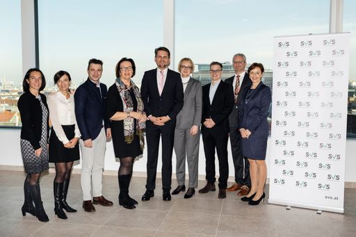 Vorschau Bild von Das SVS-Verwaltungsratsteam (v.l.n.r.): Beatrice Erker, Michaela
Heeger-Gmeiner, Rupert Quehenberger, Theresia Meier
(Obmann-Stellvertreterin), Peter Lehner (Obmann), Sybille
Regensberger, Moritz Mitterer, Thomas Kainz, Maria Pein