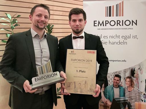  Roland Rzihauschek und Peter Patak von Regionalis
Onlinemarktplatz - Sieger des EMPORION Handelspreis in der Kategorie
"Webshops und Onlinehändler"