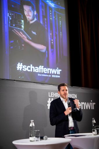 Wirtschaftskammer-Präsident Harald Mahrer und
Robert Kratky im Rahmen der Präsentation der neuen
Lehrlingsinitiative der WKÖ