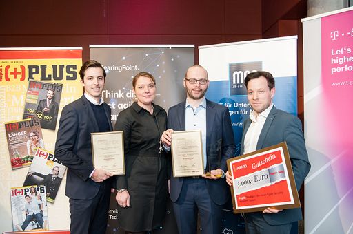 : Das Siegerteam (v.l.n.r.): Konrad Wieland
(LieberLieber), Salomé Wagner (LieberLieber), Willibald Krenn (AIT),
Michael Mürling (AIT);