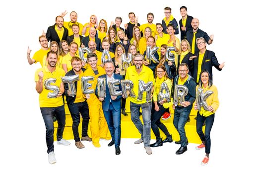  job:_Antenne_Steiermark-000800_1_Teamfotos_Radiotest-©Foto_Jörgler_e
.U. /client:_Antenne_Steiermark_/_Copyright:_©Foto_Jörgler_e.U.
