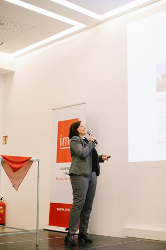 Vorschau Bild von Dipl.-Ing. Architektin Sabine Steinert, Leiterin Abteilung
Gesundheitsbau, Obermeyer Planen + Beraten GmbH bietet einen
Einblick in das Projekt Al-Ain Hospital