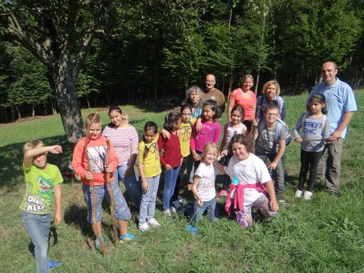 Vorschau Bild von Kinderhospizarbeit ist die Begleitung der gesamten
Familie, insbesondere auch der gesunden Geschwister.