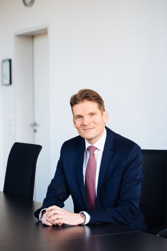 Dr. Torsten Derr / neuer Vorstandsvorsitzender der SGL Carbon SE
/ new CEO of SGL Carbon SE