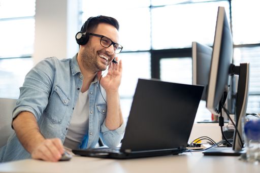 Weniger Warenkorb-Abbrüche, top Erreichbarkeit:
Heute telefonieren Kunden mit Unternehmen bequem per Klick im
Internet-Browser – moderner WebRTC-Technologie sei Dank!
Professionelle Servicerufnummern mit Click-to-Call-Option vermitteln
im E-Commerce Vertrauen und Seriosität und verbessern damit
nachhaltig die Conversion Rate.
