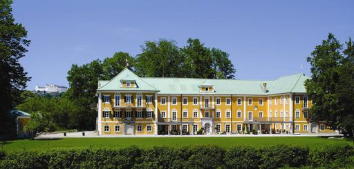 Vorschau Bild von Unternehmenssitz und Besucherdestination mit
Flagshipstore: das Gössl Gwandhaus in Salzburg