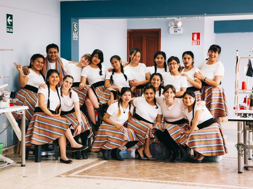 Vorschau Bild von eam in der Schneidermanufaktur in Cusco, Peru