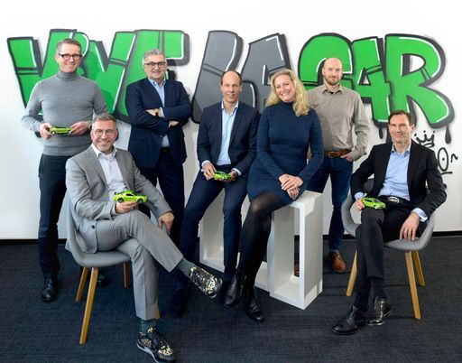 Die Gründungsgesellschafter von ViveLaCar (von links): Stephan
Lützenkirchen, Uwe-Michael Sinn, Martin Rada, Mathias R. Albert,
Florine von Caprivi, Stefan Neumann und Dr. Armin Weinand. Weiterer
Text über ots und www.presseportal.de/nr/136001 / Die Verwendung
dieses Bildes ist für redaktionelle Zwecke honorarfrei.
Veröffentlichung bitte unter Quellenangabe: "obs/ViveLaCar GmbH/Jan
Bürgermeister"