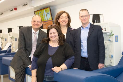 Mag. Alexander Herzog (Generalsekretär Pharmig,
Verband der pharmazeutischen Industrie), Karin Eichler
(Bezirksvorsteherin Stv. 4.Bez.), Kirsten Detrick (General Manager
Takeda Austria), Dr. Matthias Gessner (Head BioLife European
Operations).