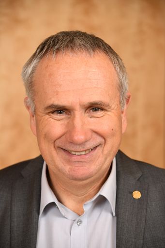 Vorschau Bild von Ludwig Holzer, Geschäftsführers der WINZER KREMS –
Sandgrube 13