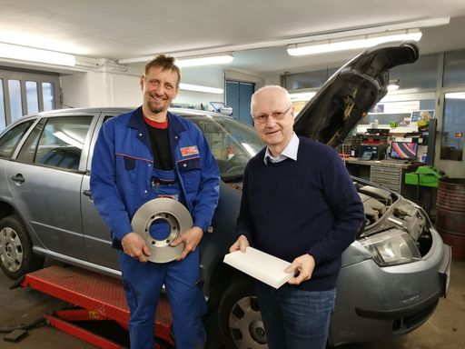 Vorschau Bild von Im Bild v.l.n.r.: LIM Geiorg Ringseis und GV Stv.
Bernhard Dworak