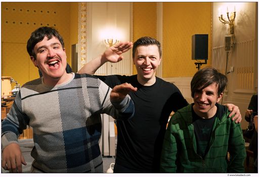 Vorschau Bild von Musiker Martin Grubinger mit Konzertbesuchern