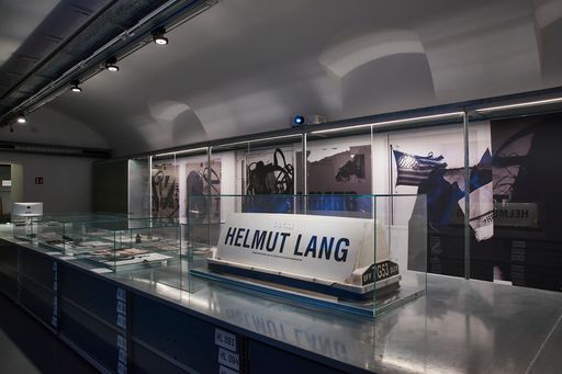 Vorschau Bild von HELMUT LANG ARCHIV. Eine Intervention von Helmut
Lang MAK DESIGN LAB