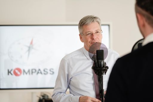 BILD zu OTSSPÖ – 2. Kompass-Podcast-Folge von LH Kaiser zum Thema
Gesundheits- und Sozialpolitik -