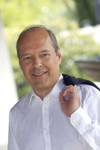 „Die heute präsentierte Studie bestätigt, dass kein
anderer Dämmstoff so effizient und ökologisch zugleich ist wie
Styropor“, freut sich Dr. Clemens Demacsek, Geschäftsführung der
GPH.