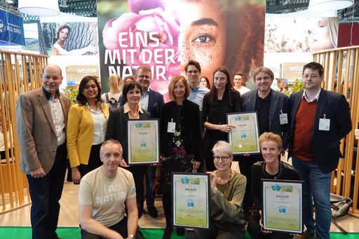 Die WELEDA AG erhielt auf dem Messestand der VIVANESS 2020 in
Nürnberg die GREEN BRANDS-Auszeichnungen für Österreich, Tschechien,
Ungarn und die Schweiz. Weiterer Text über ots und
www.presseportal.de/nr/104598 / Die Verwendung dieses Bildes ist für
redaktionelle Zwecke honorarfrei. Veröffentlichung bitte unter
Quellenangabe: "obs/Green Brands/WELEDA"