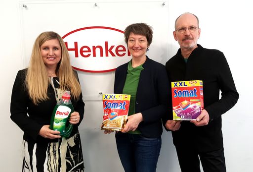  v.l.n.r.: Dipl.-Ing. Jaroslava Haid-Jarkova
(General Manager Laundry & Home Care Österreich bei Henkel), Mag.
Irene Luftensteiner (Geschäftsführerin bei Auftakt GmbH) und Mag.
Robert Winklehner (Geschäftsführer bei Auftakt GmbH).