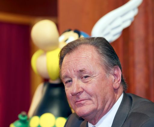 Asterix-Schöpfer Albert Uderzo / Egmont Ehapa Media GmbH /
Weiterer Text über ots und www.presseportal.de/nr/8146 / Die
Verwendung dieses Bildes ist für redaktionelle Zwecke honorarfrei.
Veröffentlichung bitte unter Quellenangabe: "obs/Egmont Ehapa Media
GmbH/Thierry Monasse"