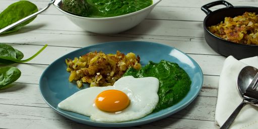 Vorschau Bild von –Mehr als die Hälfte der Österreicher isst am
Gründonnerstag Spinat, zwei Drittel bleiben klassisch bei
Cremespinat, Erdäpfel und Ei.
