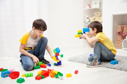  Bei Kinderbetreuungsbedarf: Kostenlose 24 Stunden
Hotline 0800 20 20 99 hilft!