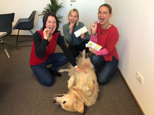  Das Geben für Leben-Team beim Wangenabstrich