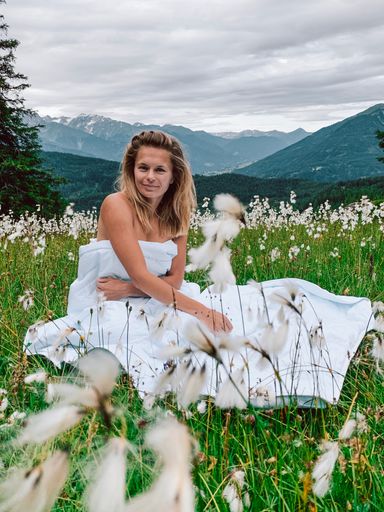 . HEFEL ist führender Naturbettwarenhersteller
Europas und bekannt für höchste Maßstäbe im Bereich naturreiner
Rohstoffe und hochqualitativer Verarbeitung - 100% Made in Austria.