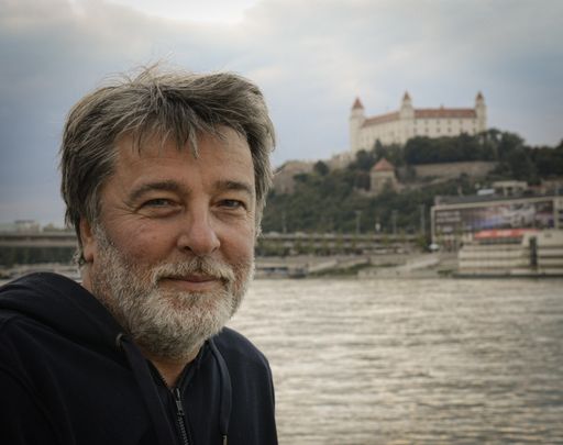 Dr. Robert Hofrichter, Meeresbiologe und Präsident
der Natur- und Meeresschutzorganisation MareMundi