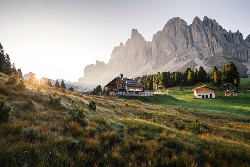 Südtirol öffnet Hotels ab Ende Mai und regelt
Sicherheitsstandards.