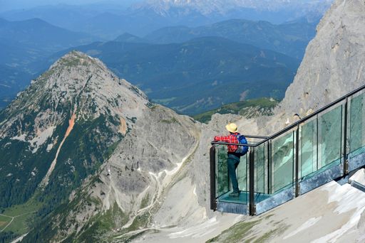 Vorschau Bild von Treppe ins Nichts am Dachstein