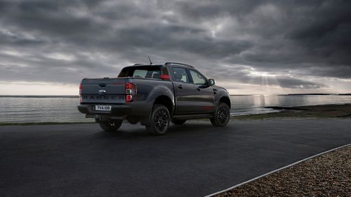 Vorschau Bild von Ford Ranger Thunder 2 / Weiterer Text über ots und
www.presseportal.de/nr/143363 / Die Verwendung dieses Bildes ist für
redaktionelle Zwecke honorarfrei. Veröffentlichung bitte unter
Quellenangabe: "obs/Ford Motor Company (Austria) GmbH/Charlie Magee"