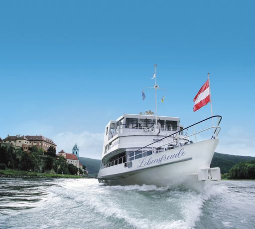  MS Austria vor Dürnstein