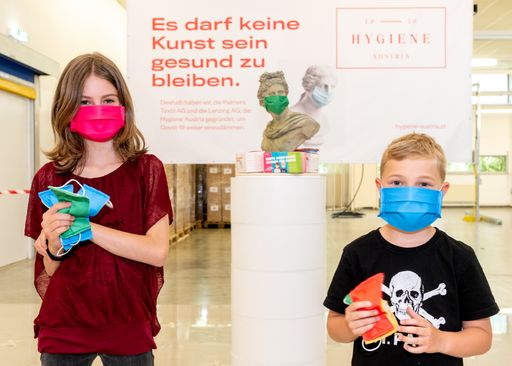  Kinder der Volksschule Wiener Neudorf