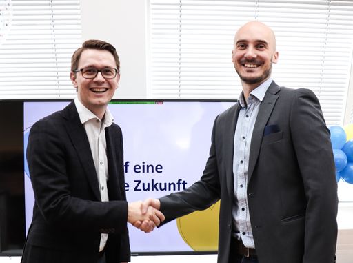  Florian Schicker (rechts) und Daniel Hagemeier
(links) erschaffen eines der größten Inhabergeführten
Hosting-Unternehmen im DACH-Markt.