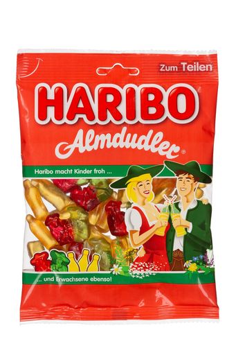 Neu für alle Naschkatzen und Almdudler Fans: Das
Trachtenpärchen als Haribo Almdudler Gummipärchen®