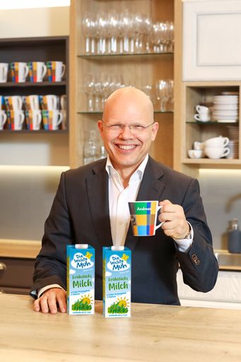  Maresi-Geschäftsführer Dr. Andreas Nentwich ruft
gemeinsam mit designaustria einen Designwettbewerb für die neue
Verpackung von „Die leichte Muh Frühstücksmilch 1L“ aus.