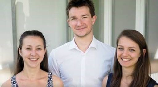 In Kooperation mit proHolz hat der Studienbereich
Bauingenieurwesen & Architektur an der FH Kärnten den
österreichweiten Ideenwettbewerb „ausGUCK20 – hoch hinaus in Holz
und Stahl“ ausgelobt. Innovativ und kreativ waren die rund 80
eingereichten Projektideen, die am 10. Juni 2020 auf einer
virtuellen Bühne präsentiert wurden. Als Siegerprojekt ging die HTL
1 Bau und Design in Linz hervor. Das Schülerteam freut sich über ein
Preisgeld in Höhe von 750,-Euro.