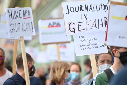 Vorschau Bild von APA-Belegschaft protestiert mit öffentlicher
Betriebsversammlung gegen Personalabbau