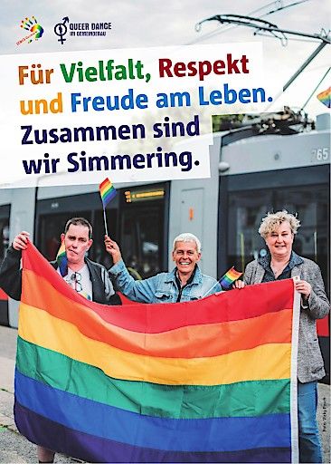 Vorschau Bild von v.l.n.r. Mag. Berthold Heber (Soho Simmering), Karin Erhart (Vorsitzende Queer Dance im Gemeindebau), Mag.a Ortrun Gauper (Vorsitzende SWV Simmering) bei der Regenbogenstraßenbahn 11