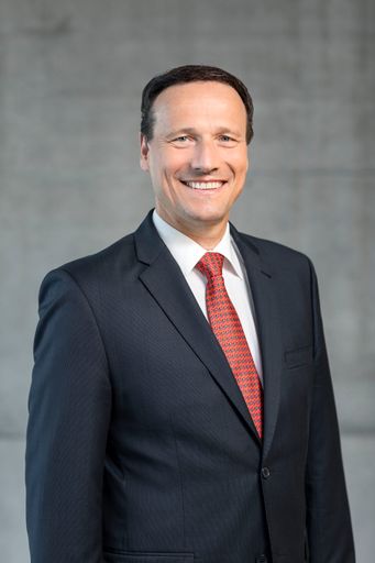 Patrik Wohlhauser: Patrik Wohlhauser wird zusätzlich zu seiner
Rolle als CEO der Franke Gruppe ab dem 1. Juli die Verantwortung für
die Division wahrnehmen. Weiterer Text über ots und
www.presseportal.ch/de/nr/100053819 / Die Verwendung dieses Bildes
ist für redaktionelle Zwecke honorarfrei. Veröffentlichung bitte
unter Quellenangabe: "obs/Franke Group/balz murer"