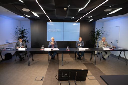 https://www.apa-fotoservice.at/galerie/23204 Wien - AIT
Bilanz-Pressekonferenz:Präsentation der Ergebnisse des
Jahresabschlusses 2019 - Ausblick auf 2020